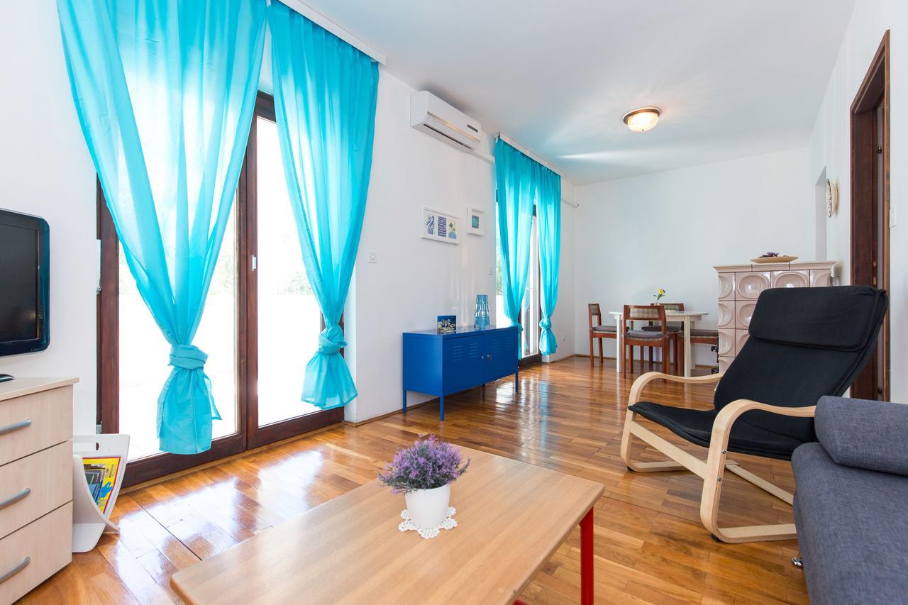 Adora Appartement Krk Town Buitenkant foto