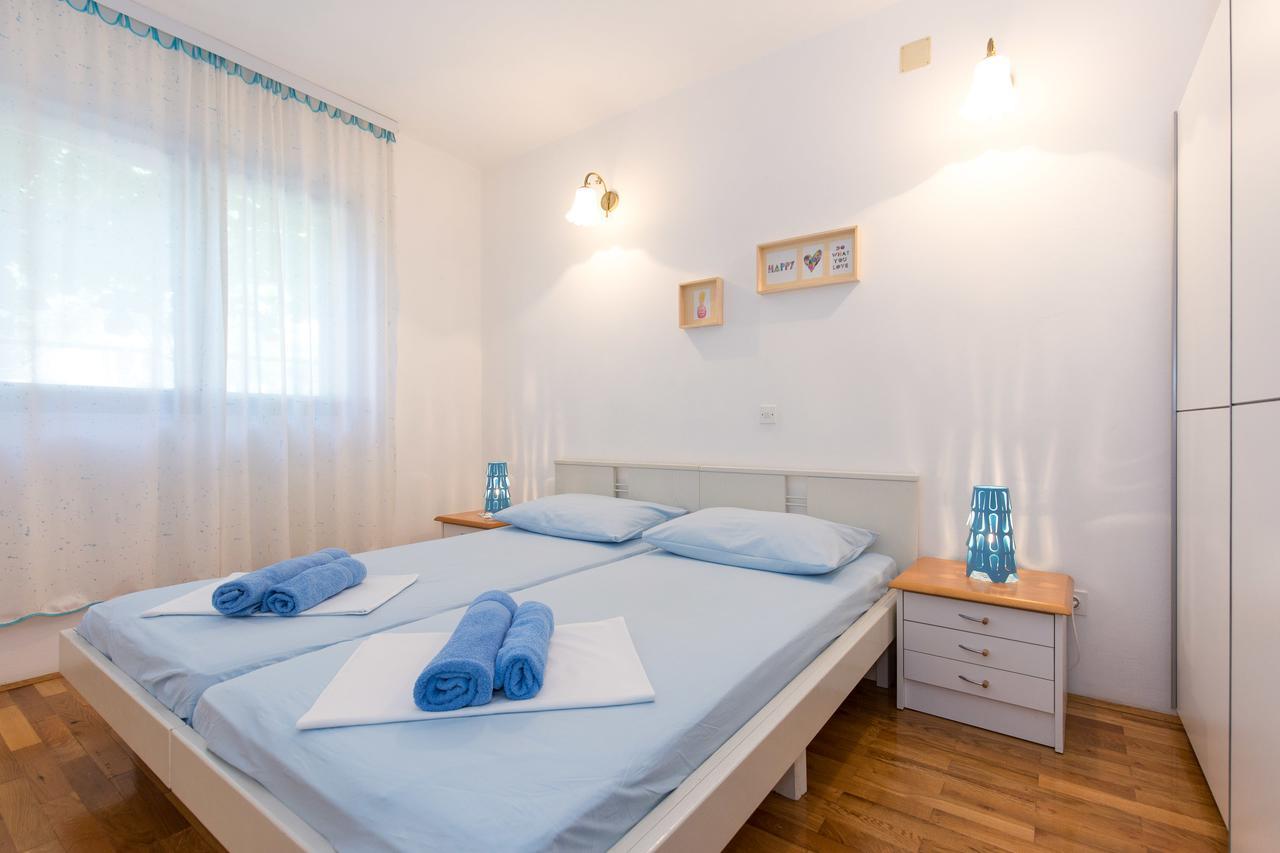 Adora Appartement Krk Town Buitenkant foto